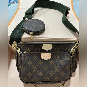 Louis Vuitton Multi Pochette Accessoires